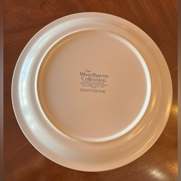 Vintage 1970s Woodhaven Collection Sunnybrook Cream Stoneware  12.5" Chop Plate - Picture 7 of 8